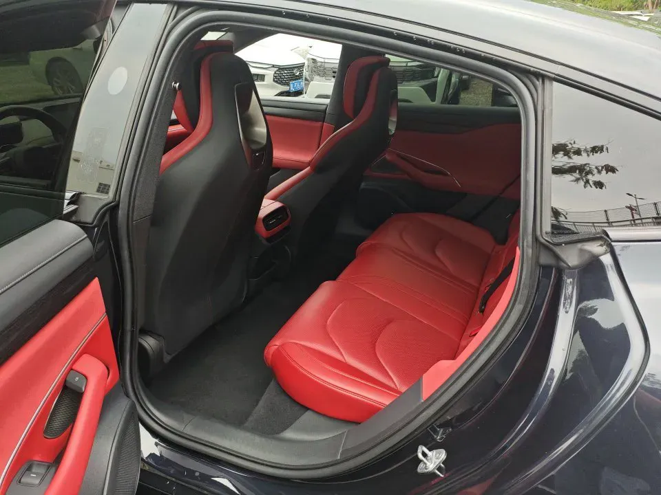 2024 MI SU7 BEV 94.3KWH,autocango,china used car exporter,china ev exporter,chinese used car exporter,chinese used ev exporter