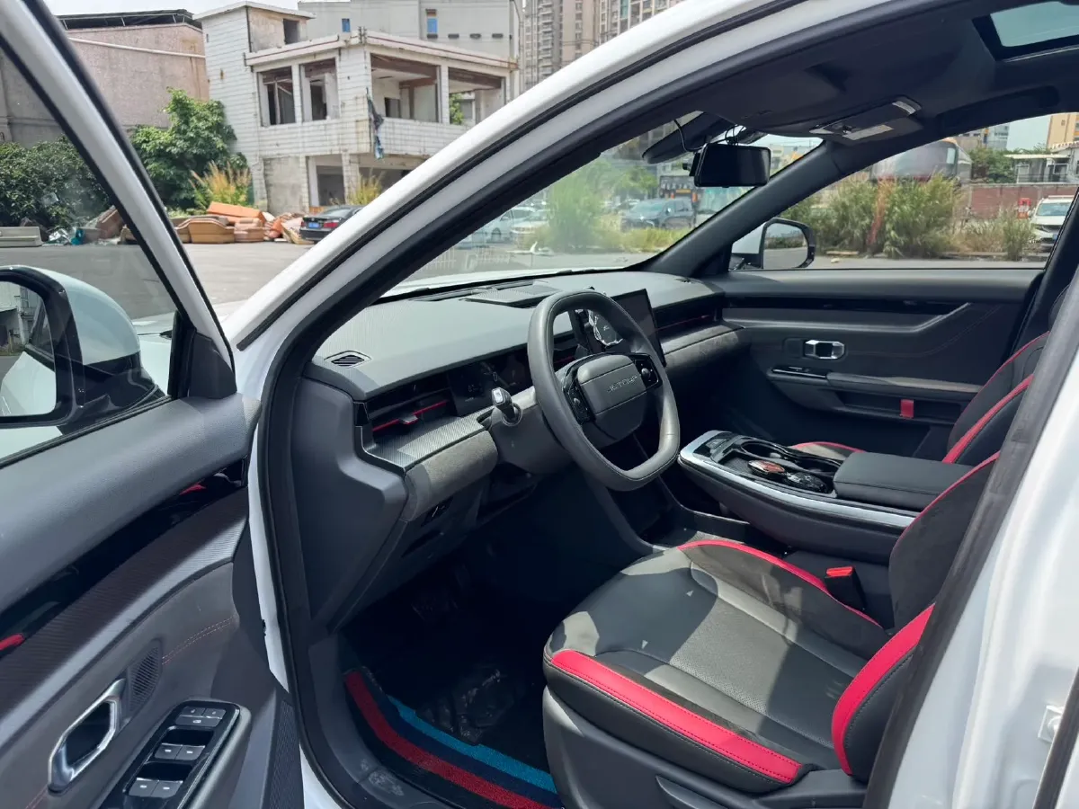 2022 Jetour DASHING 1.6T 197HP L4 7DCT,autocango,china used car exporter,china ev exporter,chinese used car exporter,chinese used ev exporter