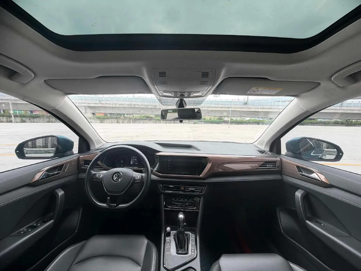 2021 Volkswagen Tharu 1.4T 150HP L4 7DCT,autocango,china used car exporter,china ev exporter,chinese used car exporter,chinese used ev exporter