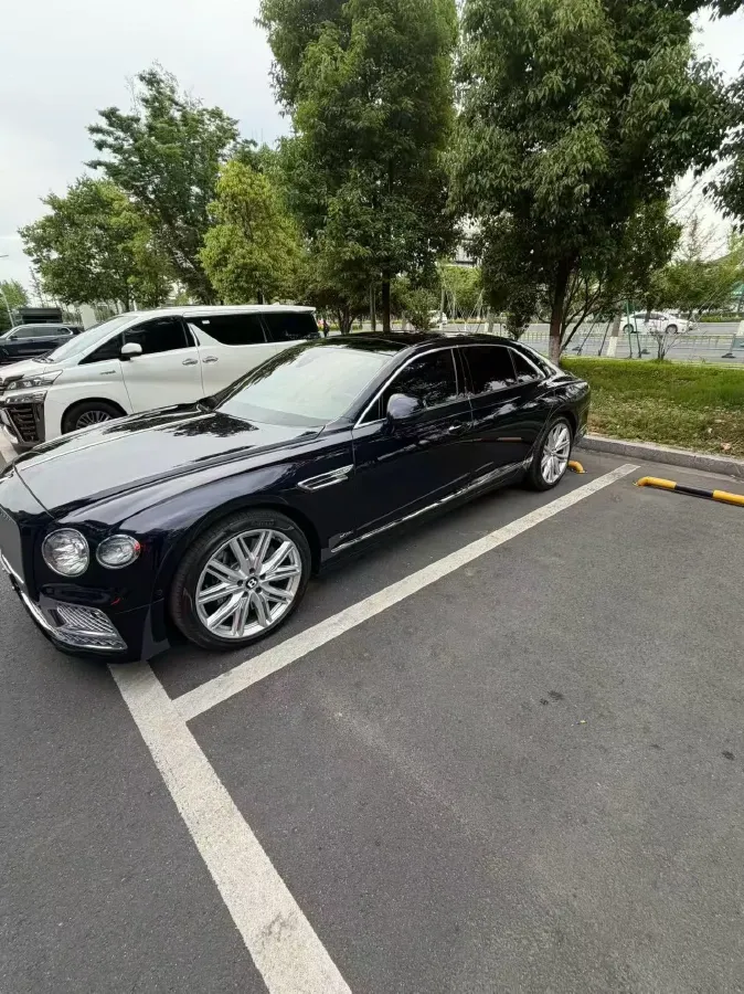2020 Bentley Flying Spur 6.0T 635HP W12 8DCT,autocango,china used car exporter,china ev exporter,chinese used car exporter,chinese used ev exporter