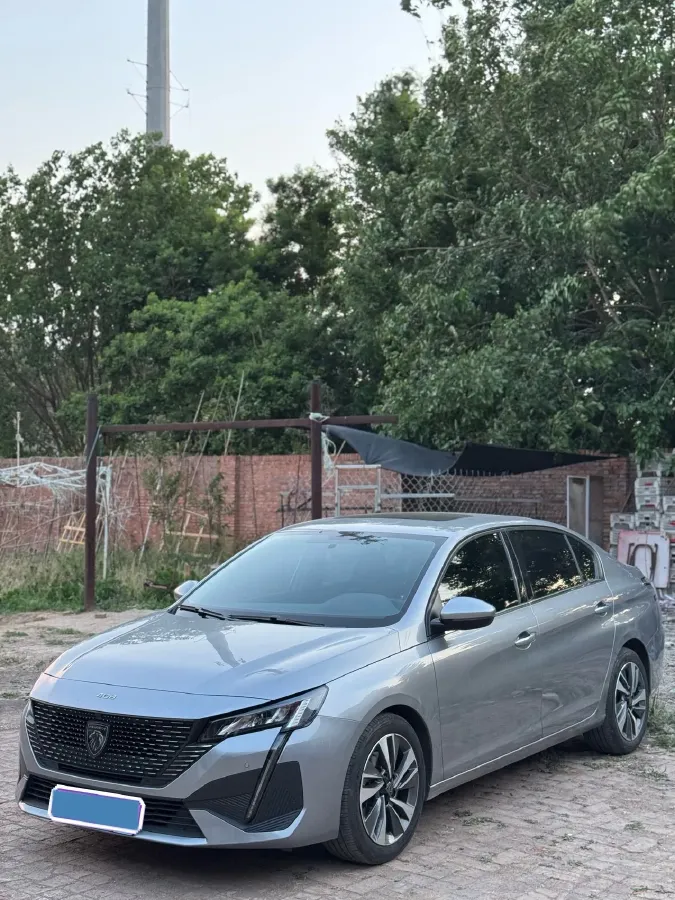 2022 Peugeot 408 1.6T 170HP L4 6AT,autocango,china used car exporter,china ev exporter,chinese used car exporter,chinese used ev exporter