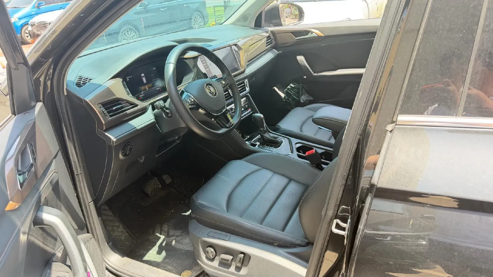 2022 Volkswagen Tharu 1.4T 150HP L4 7DCT,autocango,china used car exporter,china ev exporter,chinese used car exporter,chinese used ev exporter