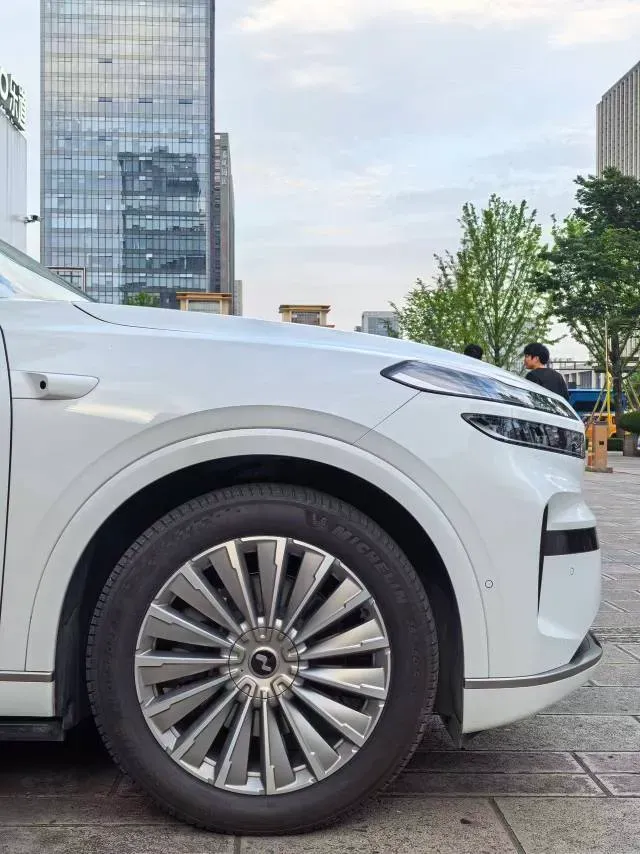 2025 ONVO L90 BEV,autocango,china used car exporter,china ev exporter,chinese used car exporter,chinese used ev exporter
