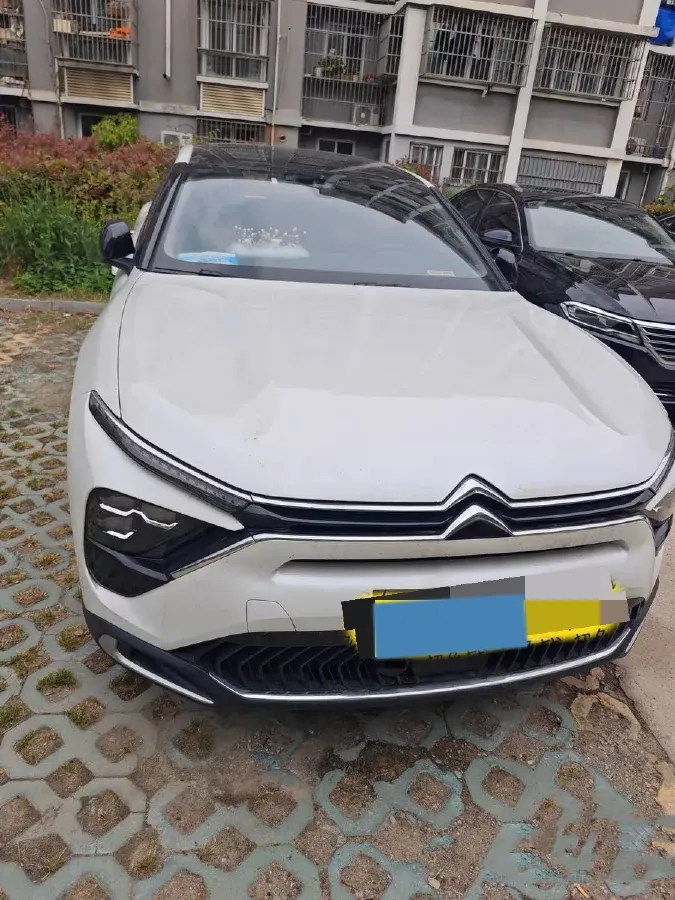 2024 Citroen C5 X 1.6T 175HP L4 8AT,autocango,china used car exporter,china ev exporter,chinese used car exporter,chinese used ev exporter