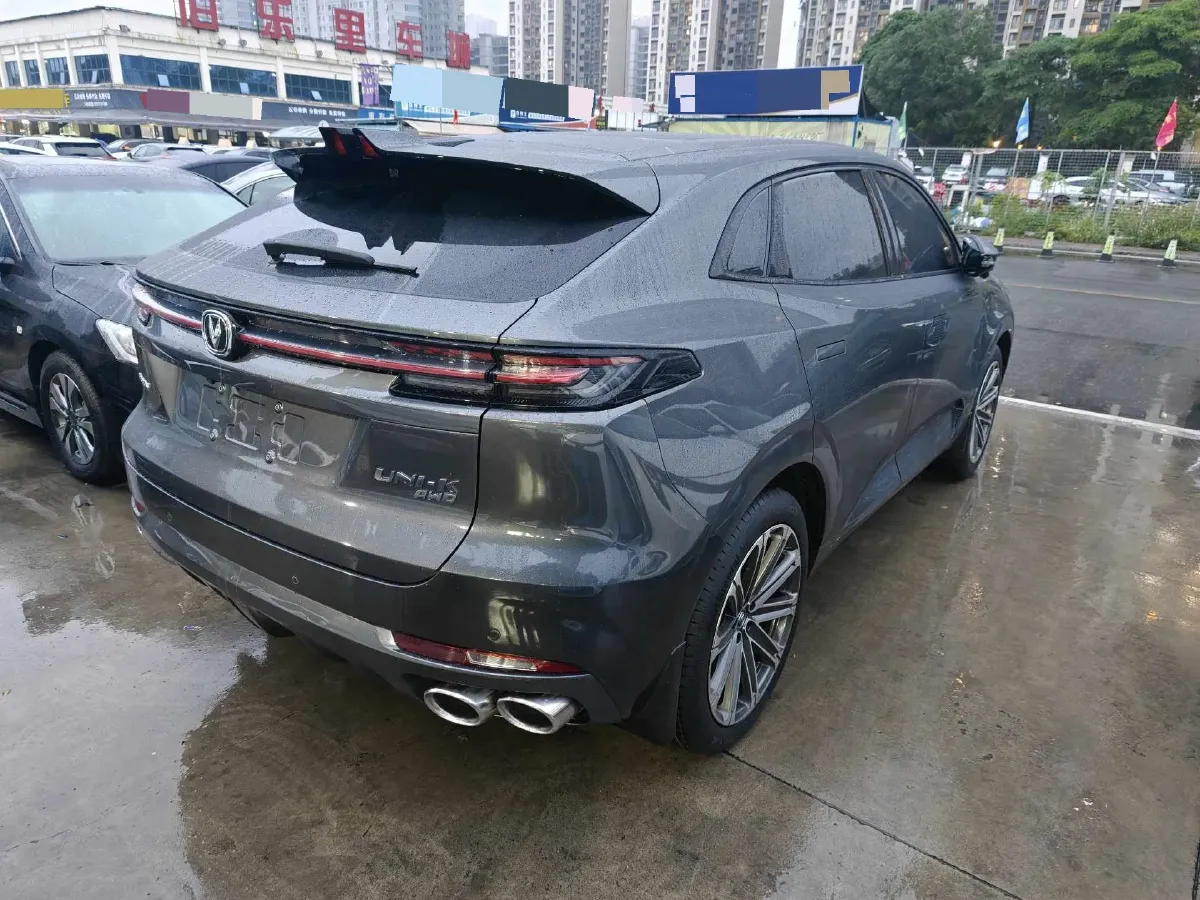 2021 ChangAn UNI-K 2.0T 233HP L4 8AT,autocango,china used car exporter,china ev exporter,chinese used car exporter,chinese used ev exporter