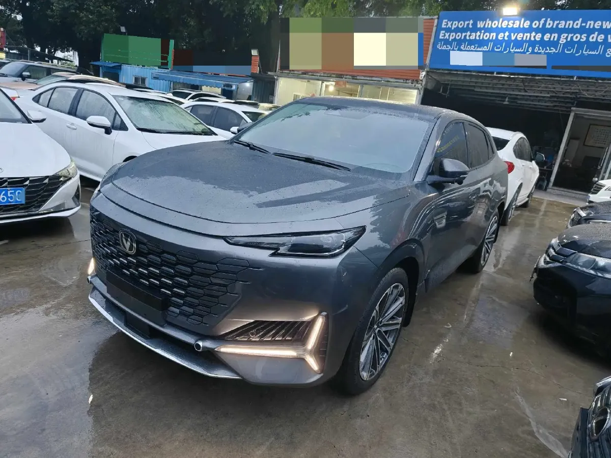 2021 ChangAn UNI-K 2.0T 233HP L4 8AT,autocango,china used car exporter,china ev exporter,chinese used car exporter,chinese used ev exporter