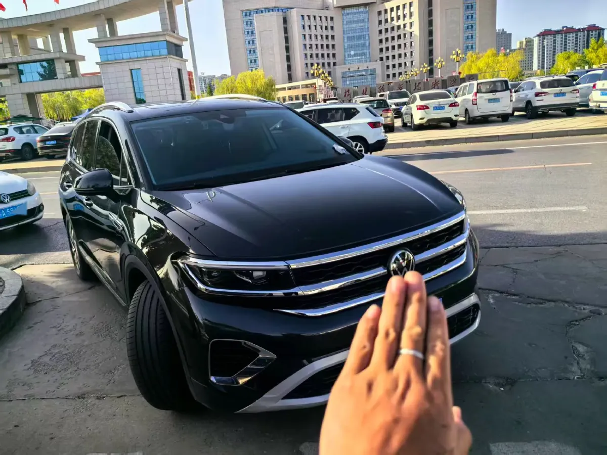 2021 Volkswagen Talagon 2.0T 220HP L4 7DCT,autocango,china used car exporter,china ev exporter,chinese used car exporter,chinese used ev exporter