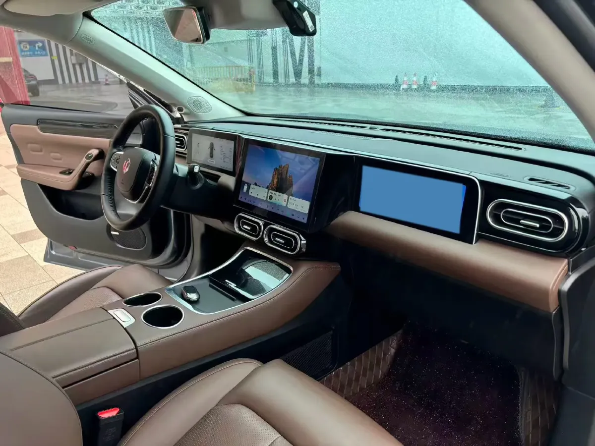 2023 Leapmotor C11 Range Extended 131HP REEV 30.1KWH,autocango,china used car exporter,china ev exporter,chinese used car exporter,chinese used ev exporter