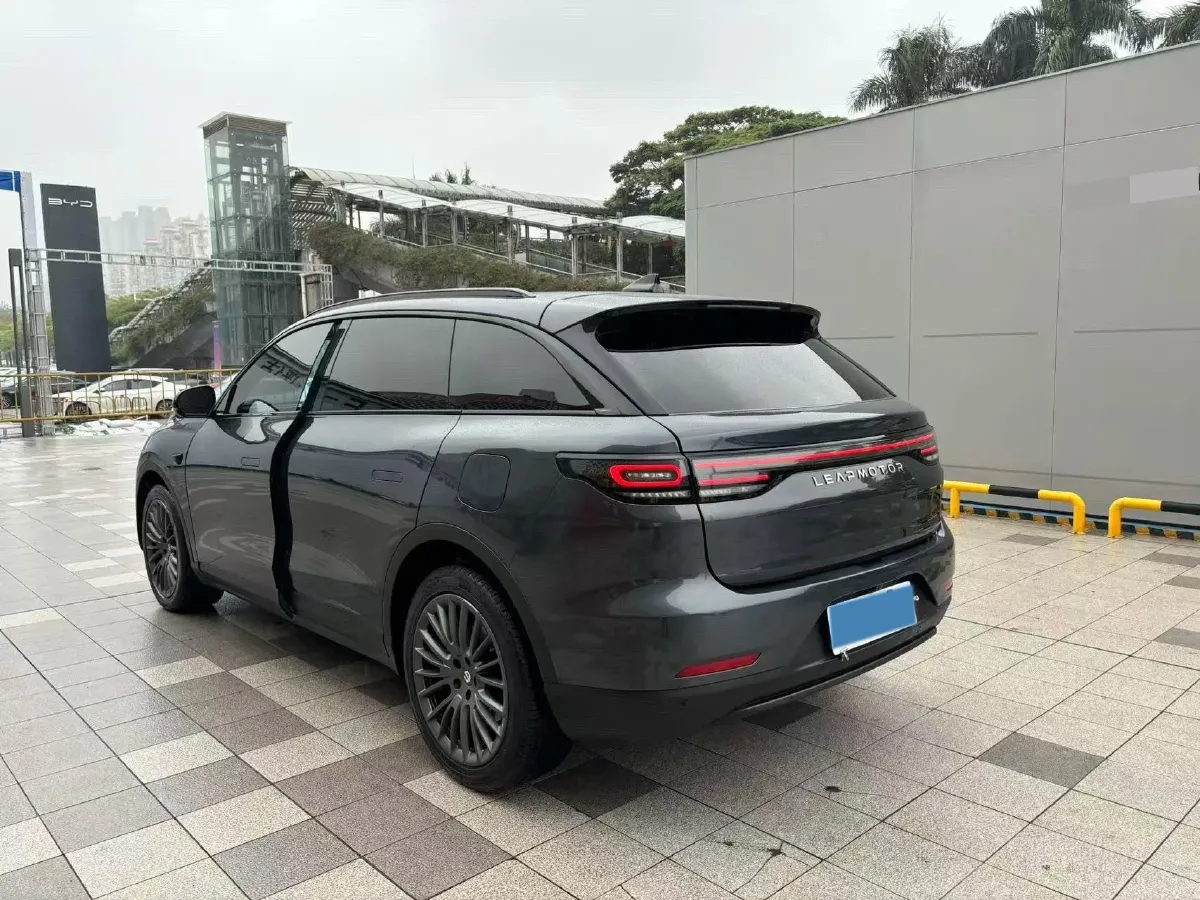 2023 Leapmotor C11 Range Extended 131HP REEV 30.1KWH,autocango,china used car exporter,china ev exporter,chinese used car exporter,chinese used ev exporter
