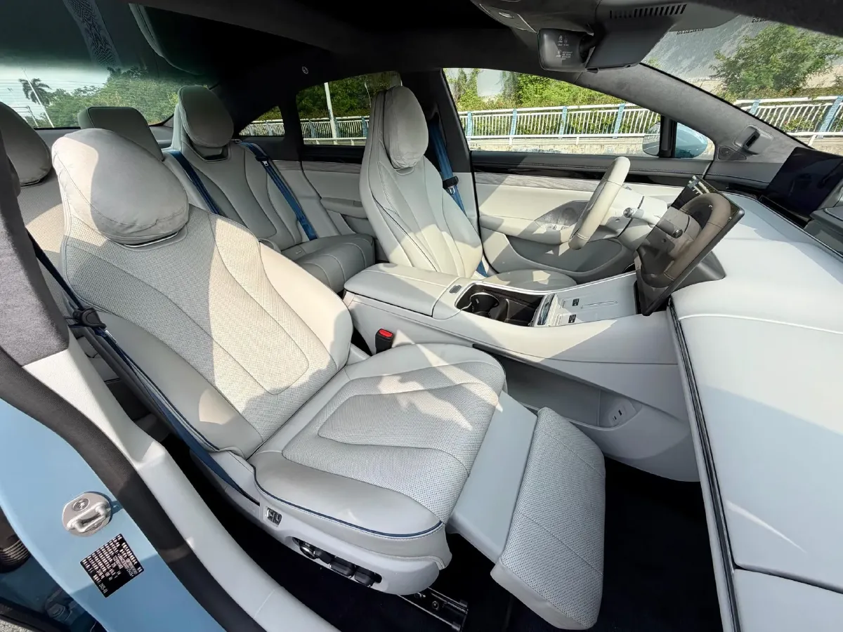 2025 Luxeed S7 BEV 82KWH,autocango,china used car exporter,china ev exporter,chinese used car exporter,chinese used ev exporter