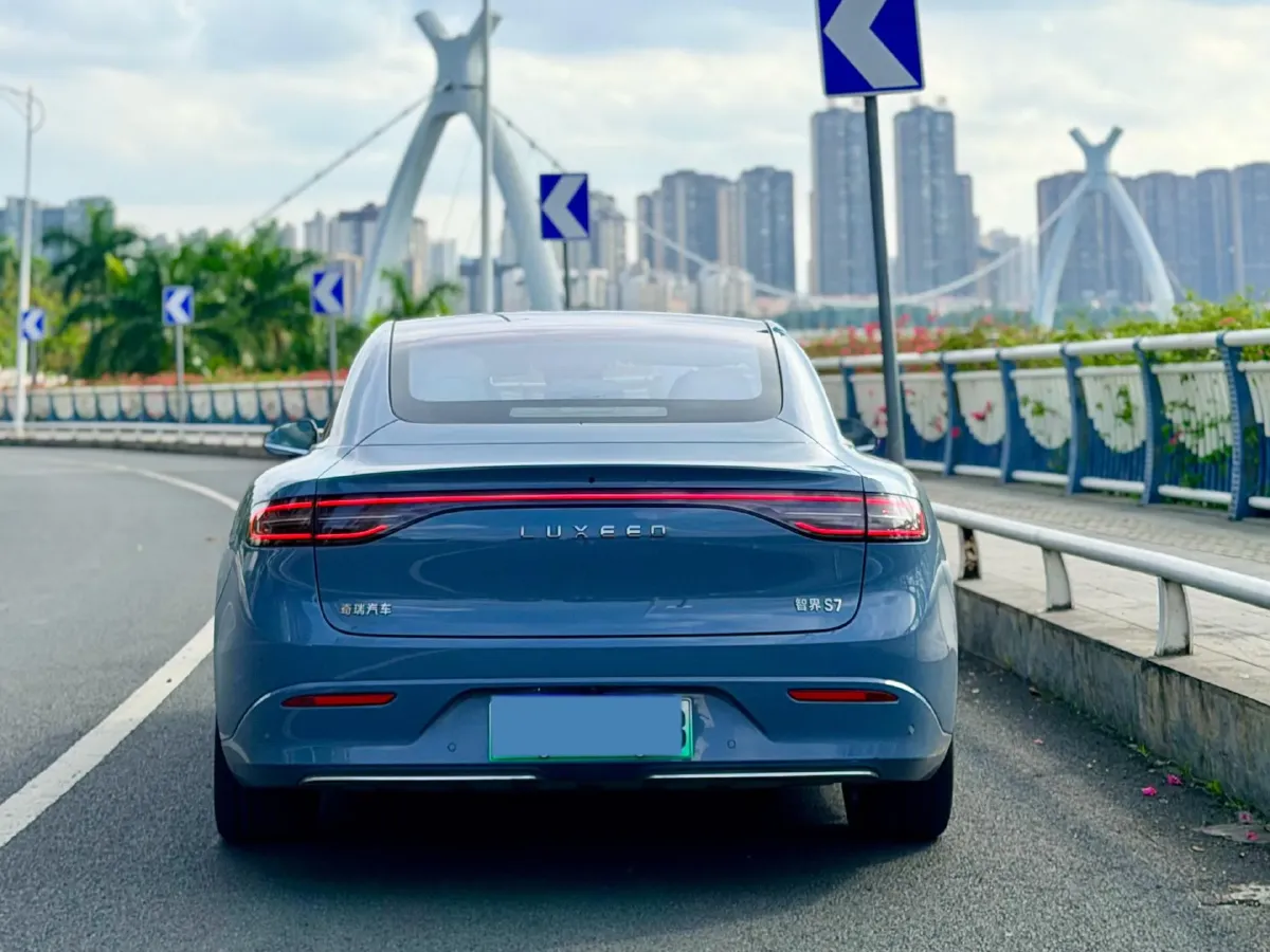 2025 Luxeed S7 BEV 82KWH,autocango,china used car exporter,china ev exporter,chinese used car exporter,chinese used ev exporter