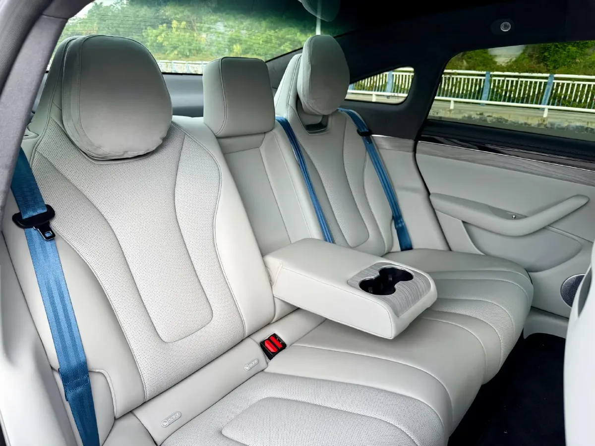 2025 Luxeed S7 BEV 82KWH,autocango,china used car exporter,china ev exporter,chinese used car exporter,chinese used ev exporter