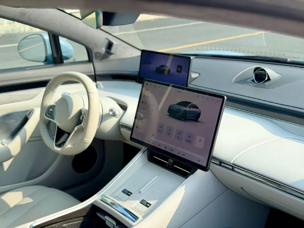 2025 Luxeed S7 BEV 82KWH,autocango,china used car exporter,china ev exporter,chinese used car exporter,chinese used ev exporter