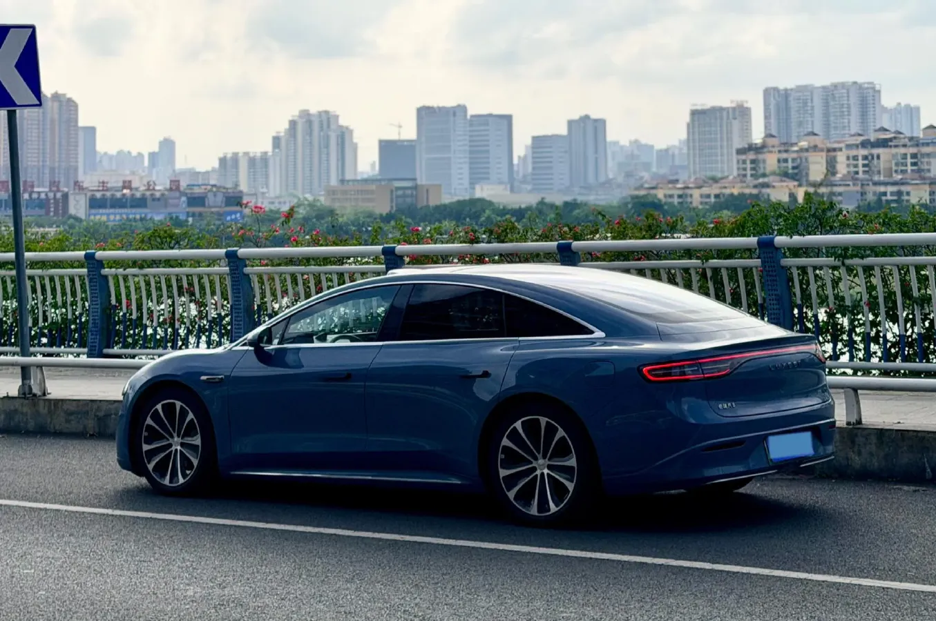 2025 Luxeed S7 BEV 82KWH,autocango,china used car exporter,china ev exporter,chinese used car exporter,chinese used ev exporter