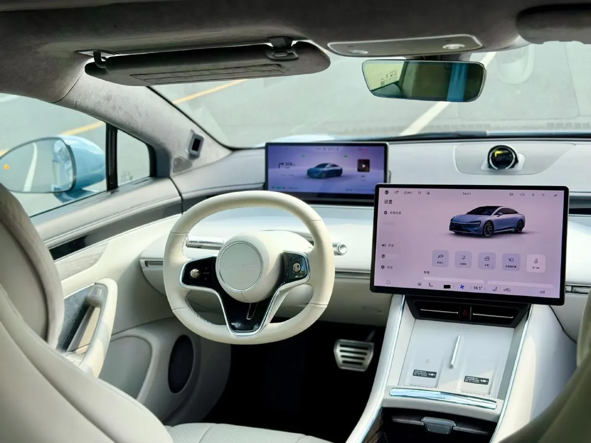2025 Luxeed S7 BEV 82KWH,autocango,china used car exporter,china ev exporter,chinese used car exporter,chinese used ev exporter