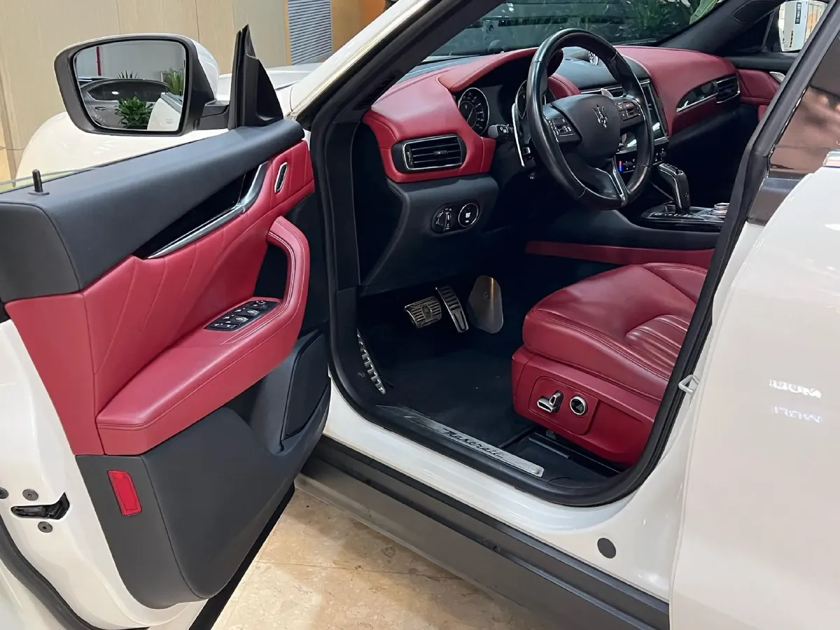2016 Maserati Levante 3.0T 430HP V6 8AT,autocango,china used car exporter,china ev exporter,chinese used car exporter,chinese used ev exporter