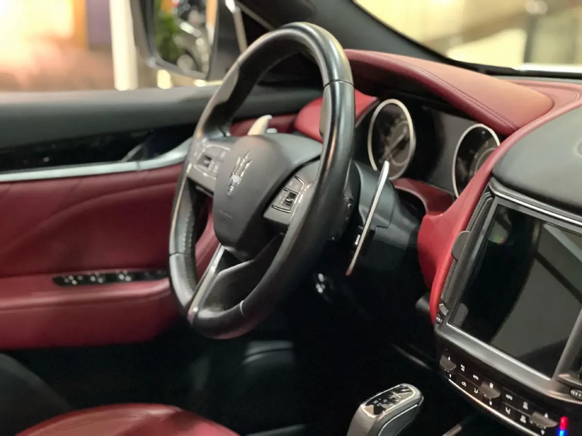 2016 Maserati Levante 3.0T 430HP V6 8AT,autocango,china used car exporter,china ev exporter,chinese used car exporter,chinese used ev exporter