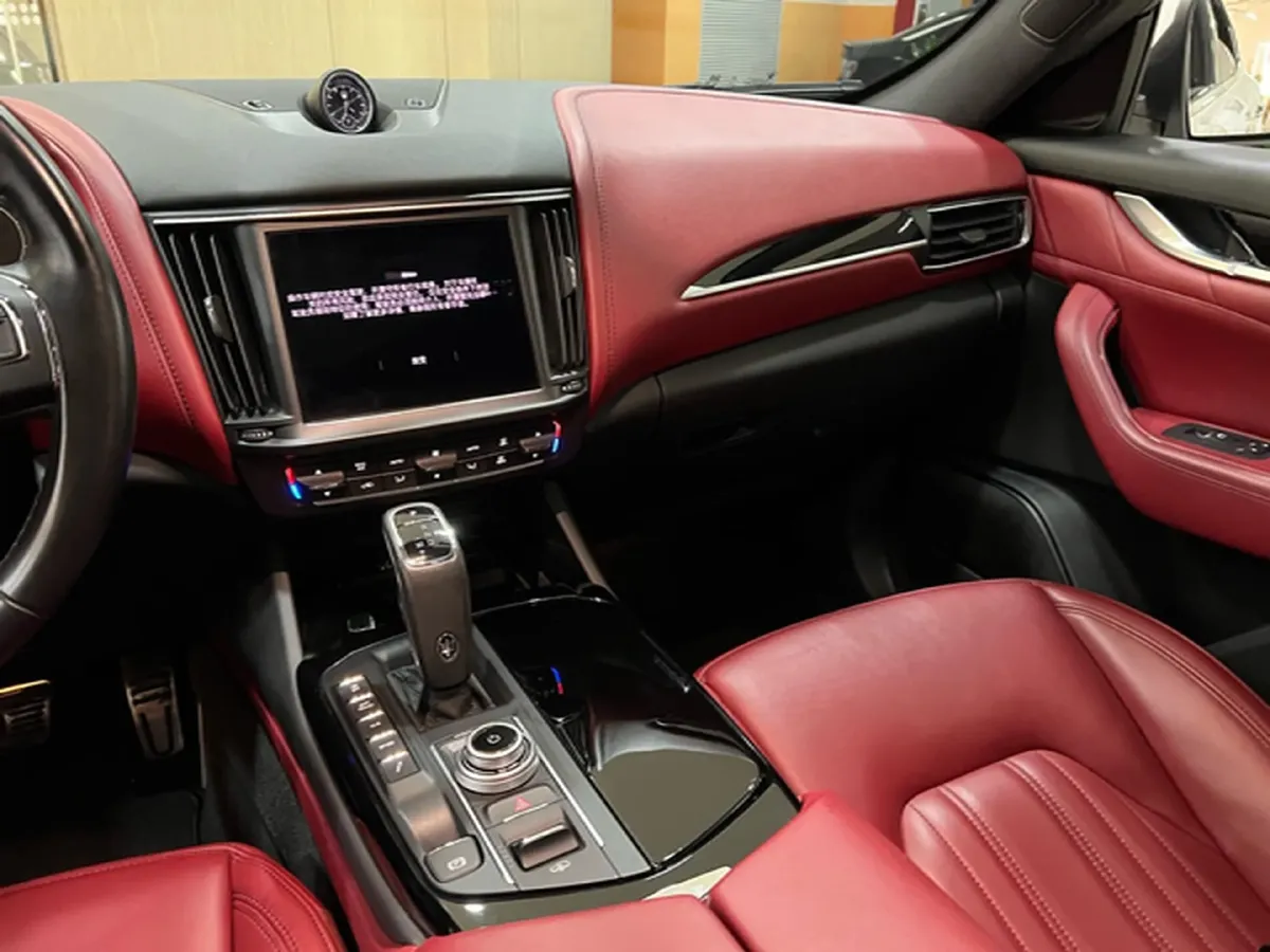 2016 Maserati Levante 3.0T 430HP V6 8AT,autocango,china used car exporter,china ev exporter,chinese used car exporter,chinese used ev exporter