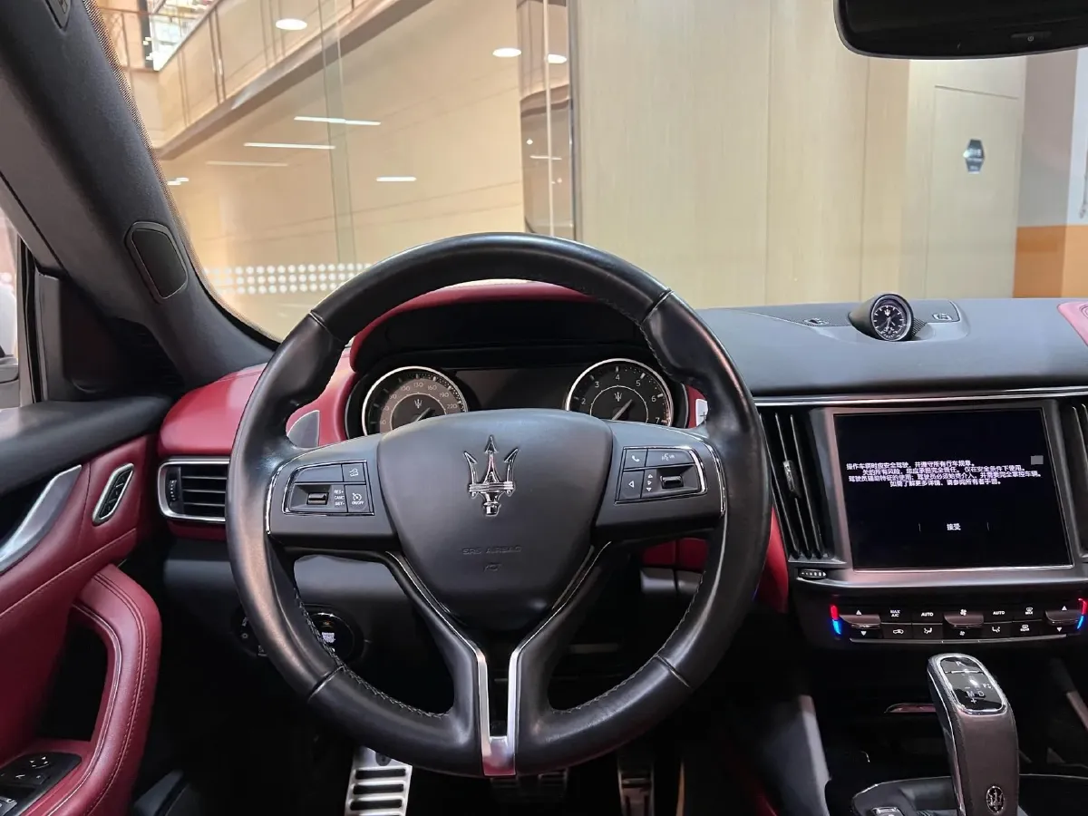 2016 Maserati Levante 3.0T 430HP V6 8AT,autocango,china used car exporter,china ev exporter,chinese used car exporter,chinese used ev exporter