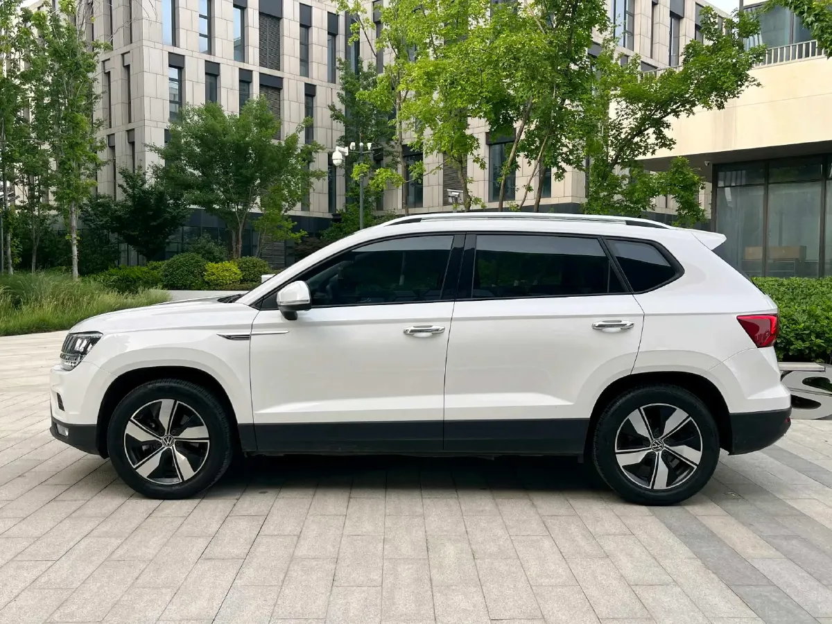 2022 Ford Transit 2.0T 202HP L4 6AT,autocango,china used car exporter,china ev exporter,chinese used car exporter,chinese used ev exporter