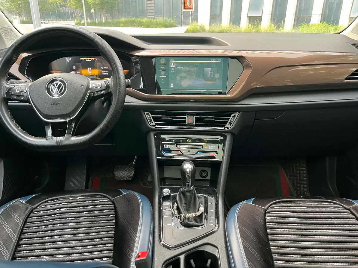 2022 Ford Transit 2.0T 202HP L4 6AT,autocango,china used car exporter,china ev exporter,chinese used car exporter,chinese used ev exporter