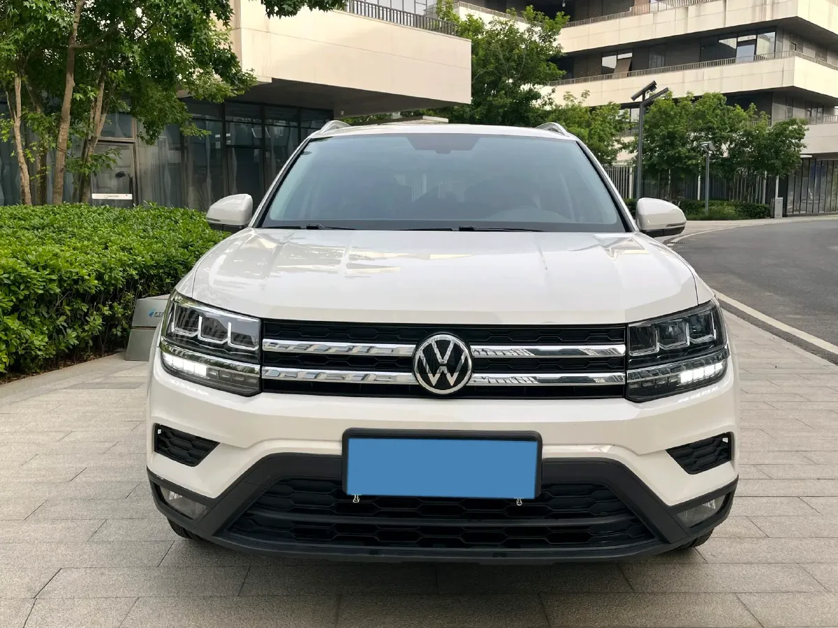 2022 Ford Transit 2.0T 202HP L4 6AT,autocango,china used car exporter,china ev exporter,chinese used car exporter,chinese used ev exporter