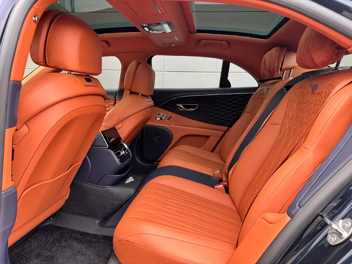 2021 Bentley Flying Spur 4.0T 550HP V8 8DCT,autocango,china used car exporter,china ev exporter,chinese used car exporter,chinese used ev exporter