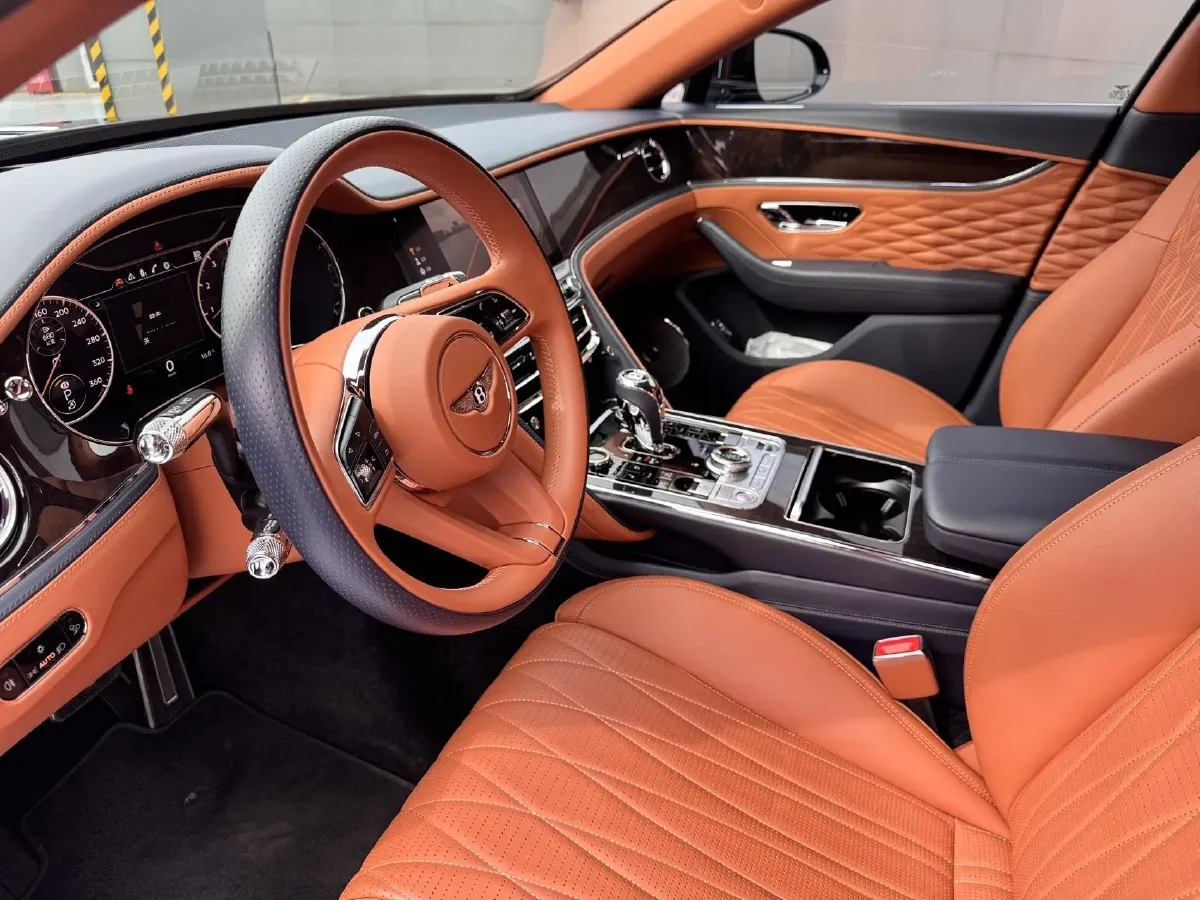 2022 Bentley Flying Spur 4.0T 550HP V8 8DCT,autocango,china used car exporter,china ev exporter,chinese used car exporter,chinese used ev exporter