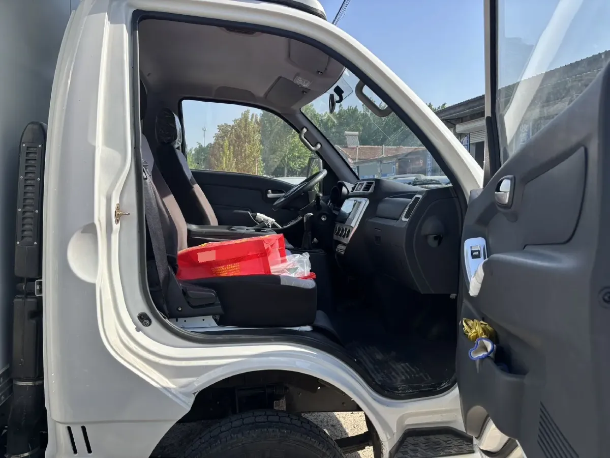 2023 BAW RuiSheng Trump M7 1.6L 124HP L4 5MT,autocango,china used car exporter,china ev exporter,chinese used car exporter,chinese used ev exporter
