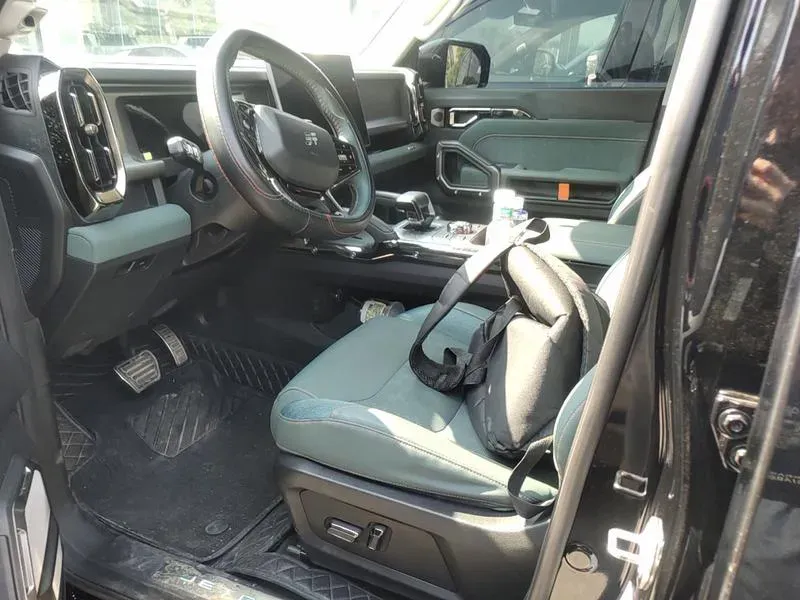 2023 Jetour Traveller 2.0T 254HP L4 7DCT,autocango,china used car exporter,china ev exporter,chinese used car exporter,chinese used ev exporter