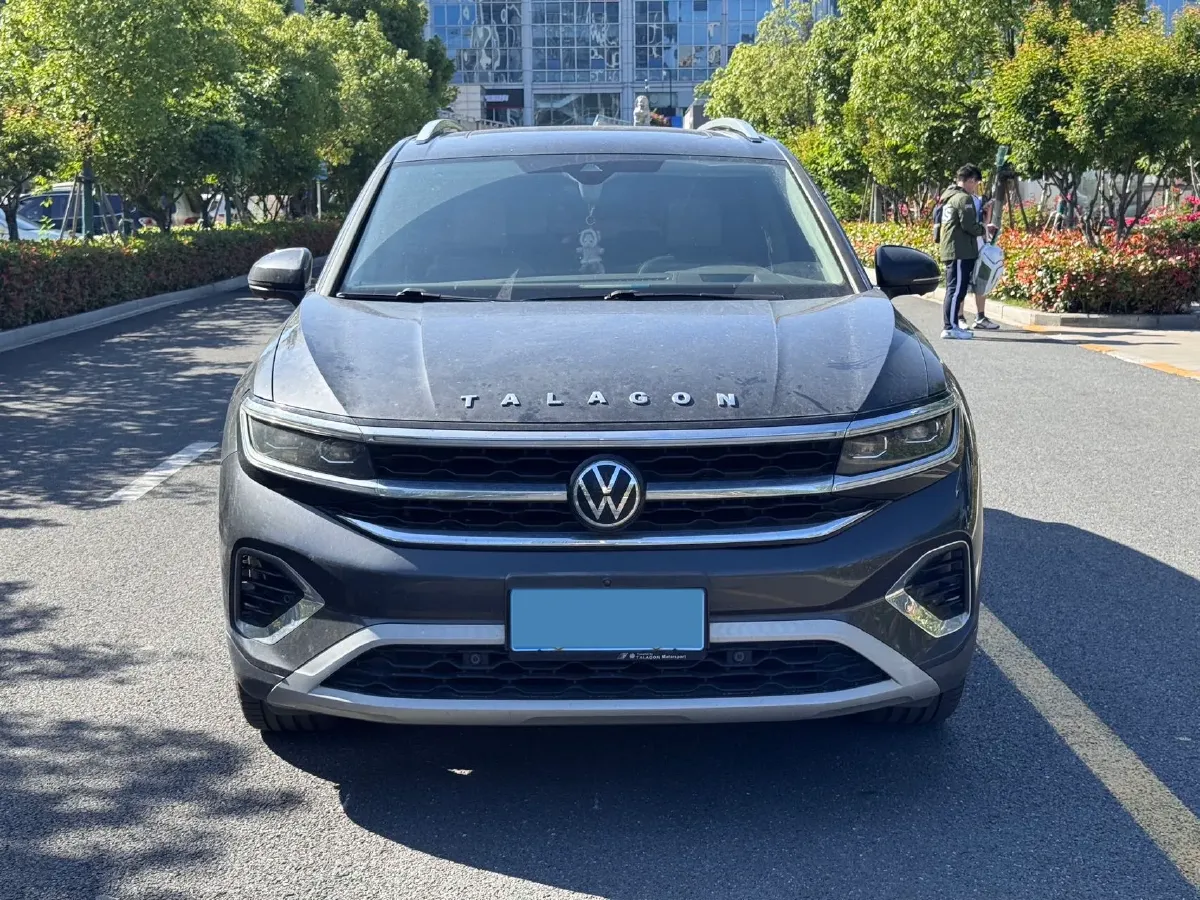 2021 Volkswagen Talagon 2.5T 299HP V6 7DCT,autocango,china used car exporter,china ev exporter,chinese used car exporter,chinese used ev exporter