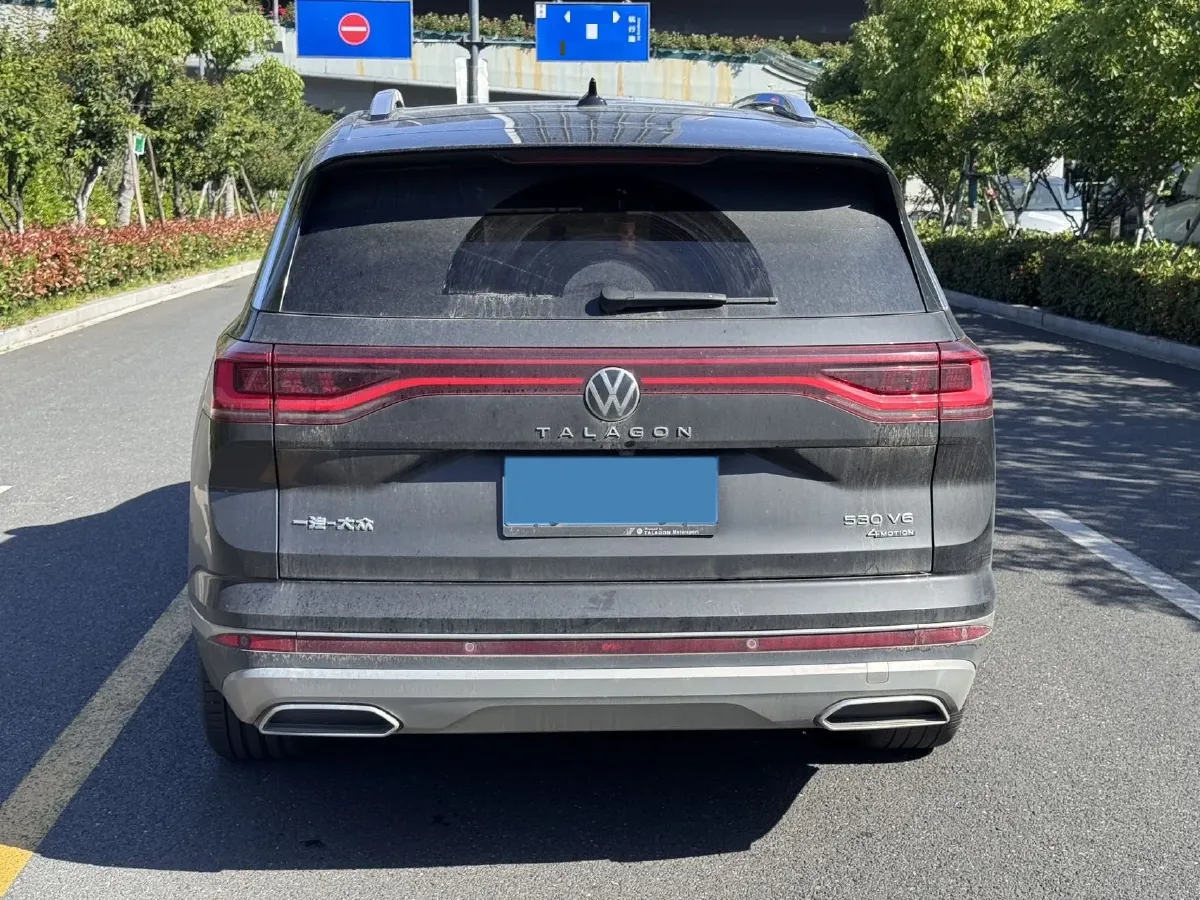 2021 Volkswagen Talagon 2.5T 299HP V6 7DCT,autocango,china used car exporter,china ev exporter,chinese used car exporter,chinese used ev exporter