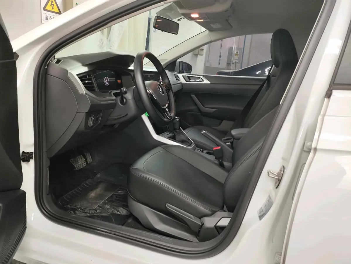2023 Volkswagen Polo 1.5L 113HP L4 6AT,autocango,china used car exporter,china ev exporter,chinese used car exporter,chinese used ev exporter