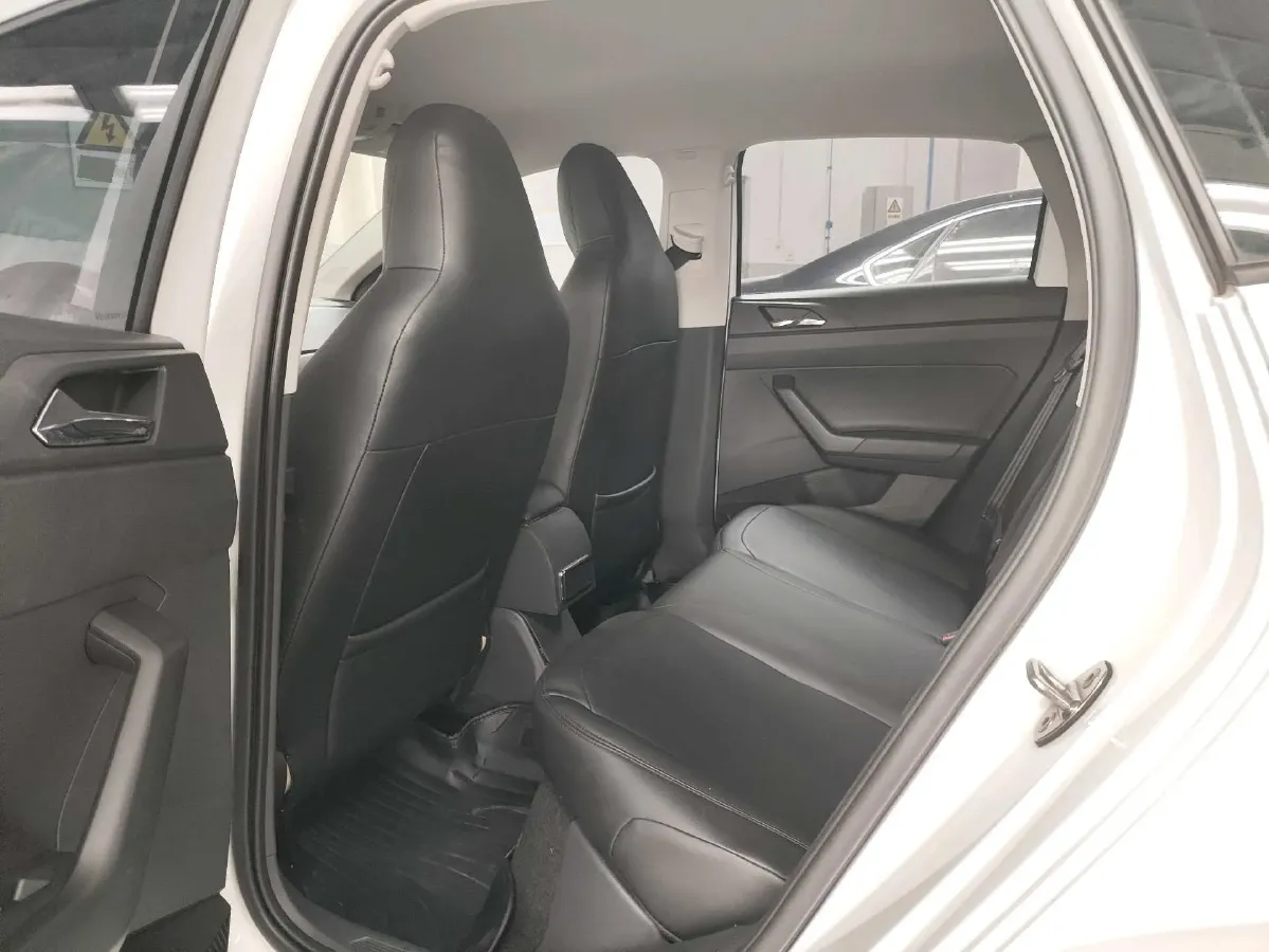 2023 Volkswagen Polo 1.5L 113HP L4 6AT,autocango,china used car exporter,china ev exporter,chinese used car exporter,chinese used ev exporter