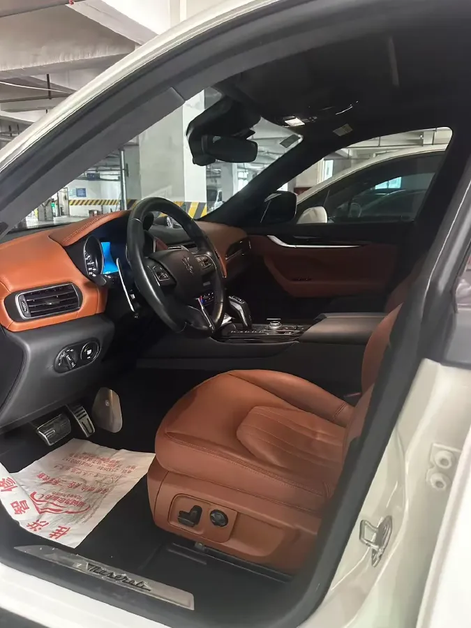 2019 Maserati Levante 3.0T 350HP V6 8AT,autocango,china used car exporter,china ev exporter,chinese used car exporter,chinese used ev exporter