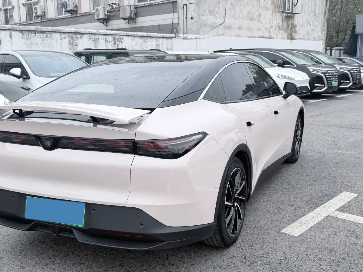 2024 ARCFOX αT5 BEV 79.2KWH,autocango,china used car exporter,china ev exporter,chinese used car exporter,chinese used ev exporter