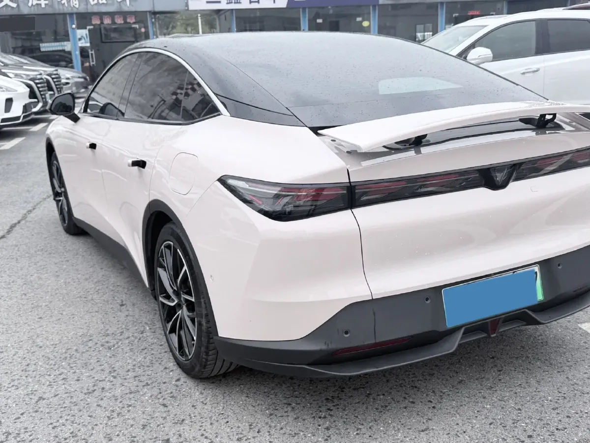 2024 ARCFOX αT5 BEV 79.2KWH,autocango,china used car exporter,china ev exporter,chinese used car exporter,chinese used ev exporter