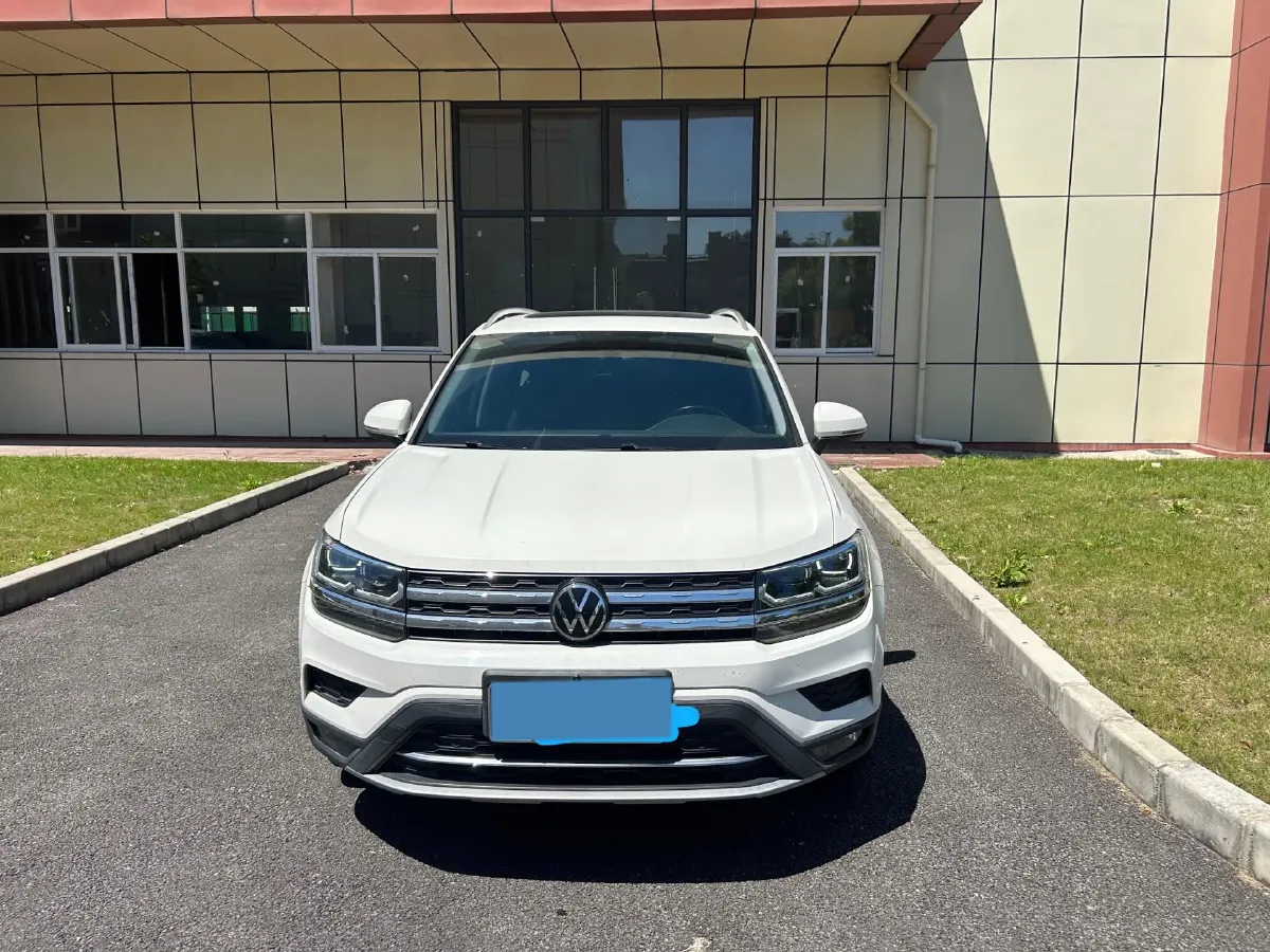 2021 Volkswagen Tharu 2.0T 186HP L4 7DCT,autocango,china used car exporter,china ev exporter,chinese used car exporter,chinese used ev exporter