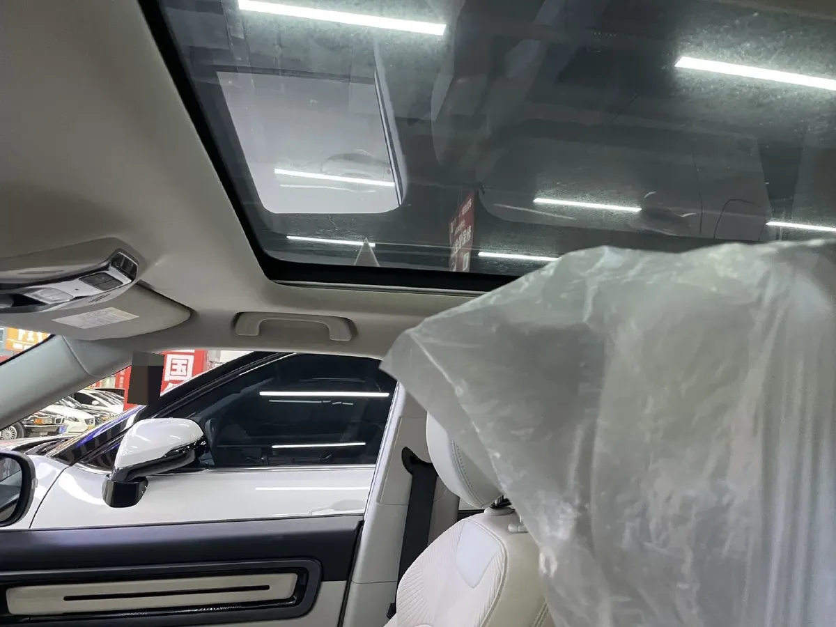 2023 Geely ICON 1.5T 181HP L4 7DCT,autocango,china used car exporter,china ev exporter,chinese used car exporter,chinese used ev exporter