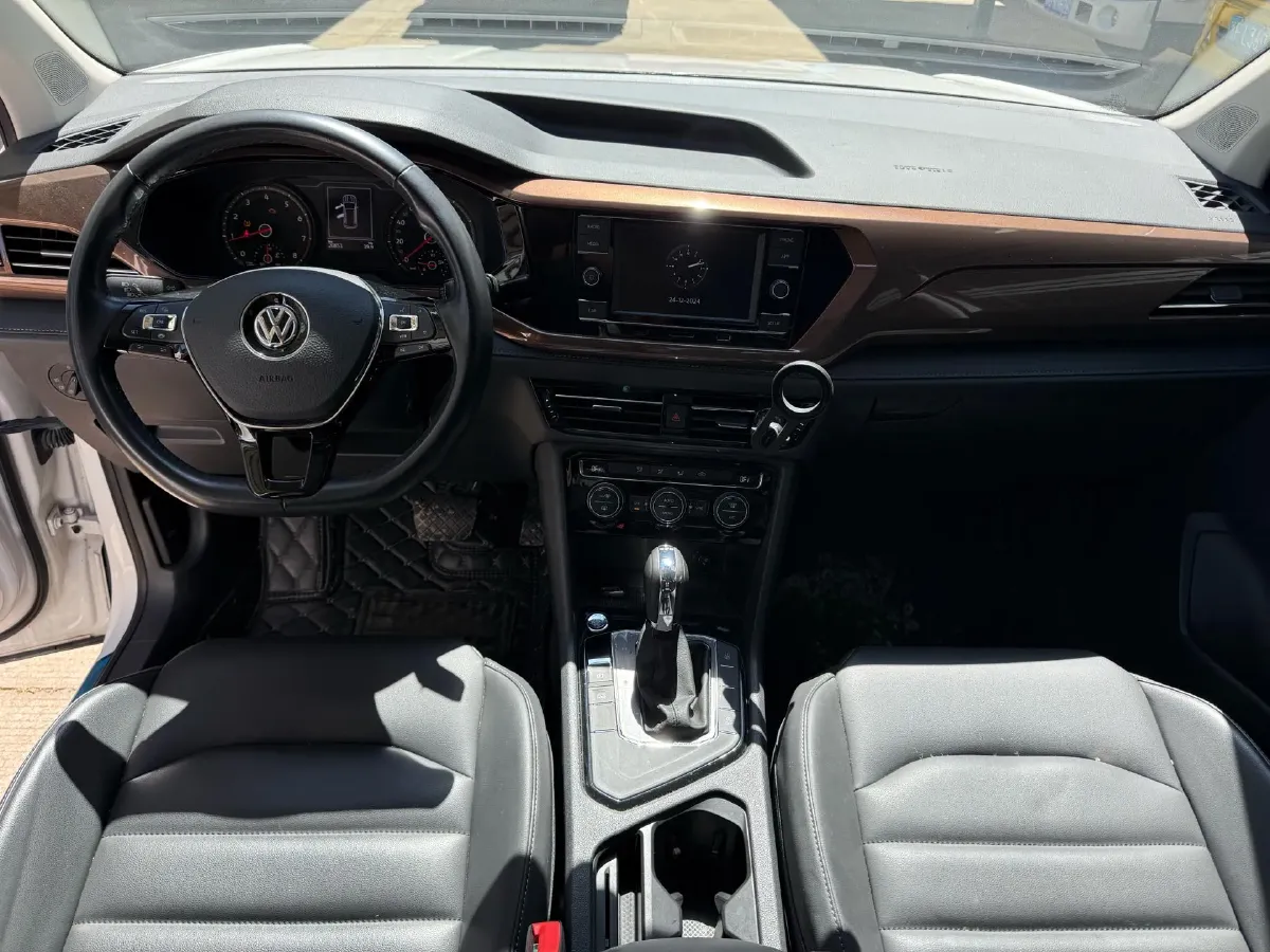 2020 Volkswagen Tharu 1.4T 150HP L4 7DCT,autocango,china used car exporter,china ev exporter,chinese used car exporter,chinese used ev exporter