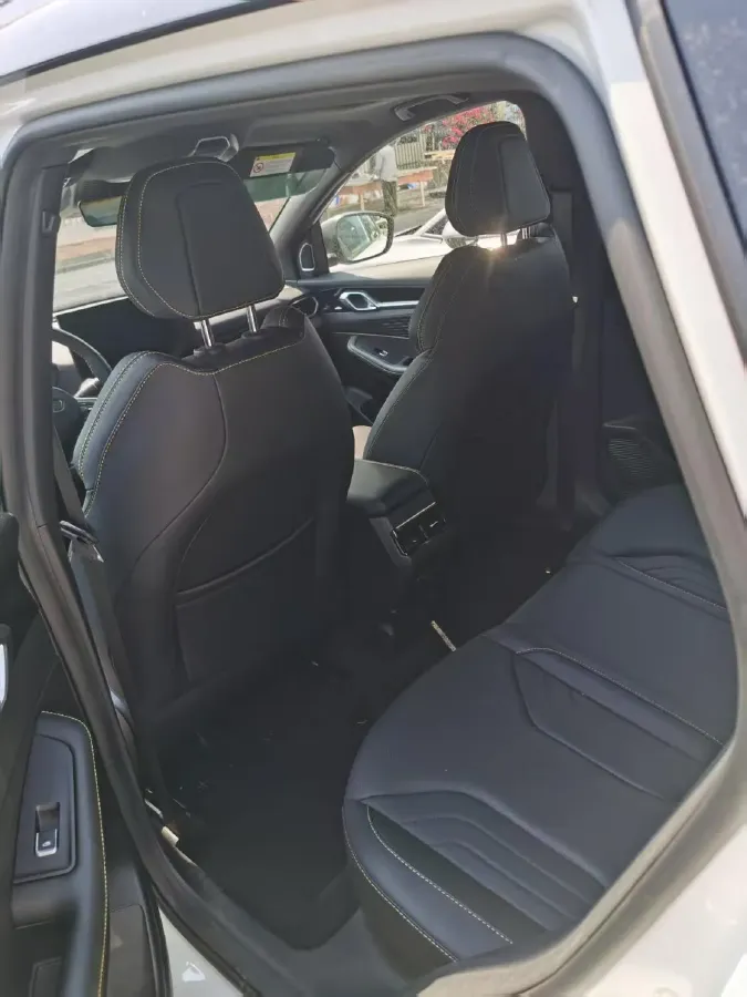 2025 Geely Coolray 1.5T 181HP L4 7DCT,autocango,china used car exporter,china ev exporter,chinese used car exporter,chinese used ev exporter