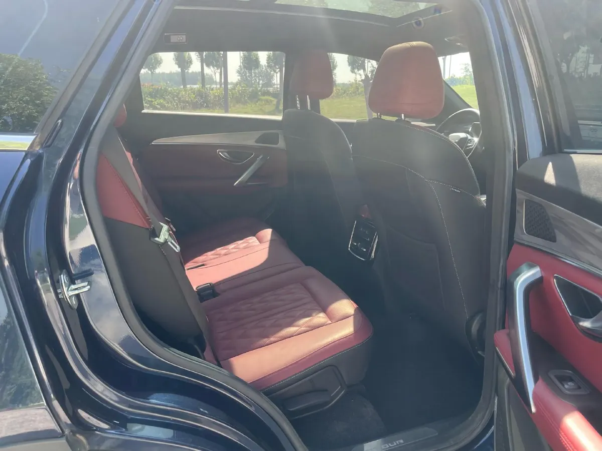 2023 Jetour X70 Plus 1.6T 197HP L4 7DCT,autocango,china used car exporter,china ev exporter,chinese used car exporter,chinese used ev exporter