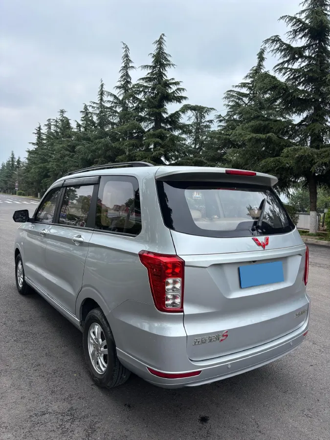 2018 WuLing HongGuang 1.5L 105HP L4 5MT,autocango,china used car exporter,china ev exporter,chinese used car exporter,chinese used ev exporter