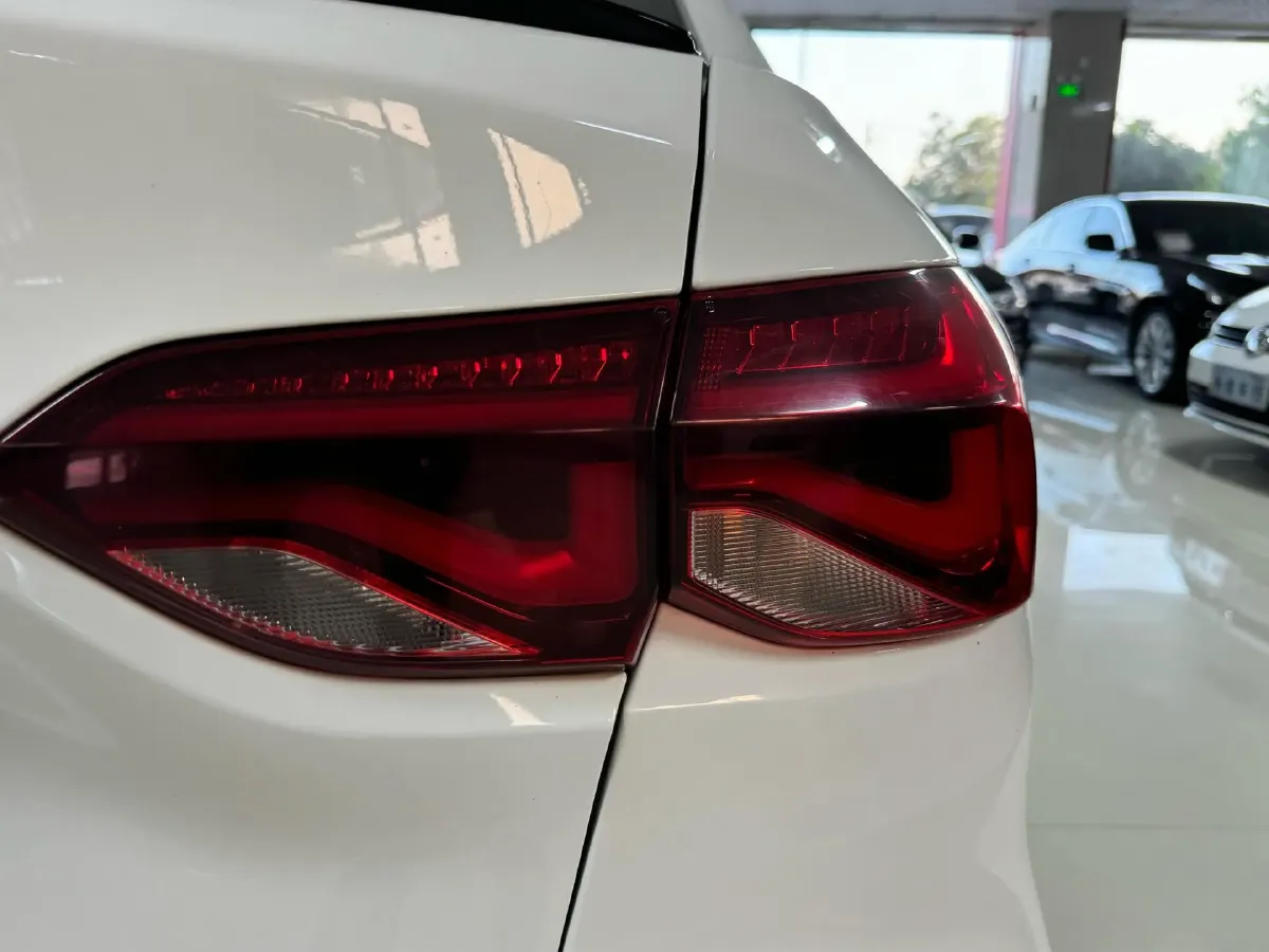 2019 Chevrolet Monza 1.3T 163HP L3 6AT,autocango,china used car exporter,china ev exporter,chinese used car exporter,chinese used ev exporter