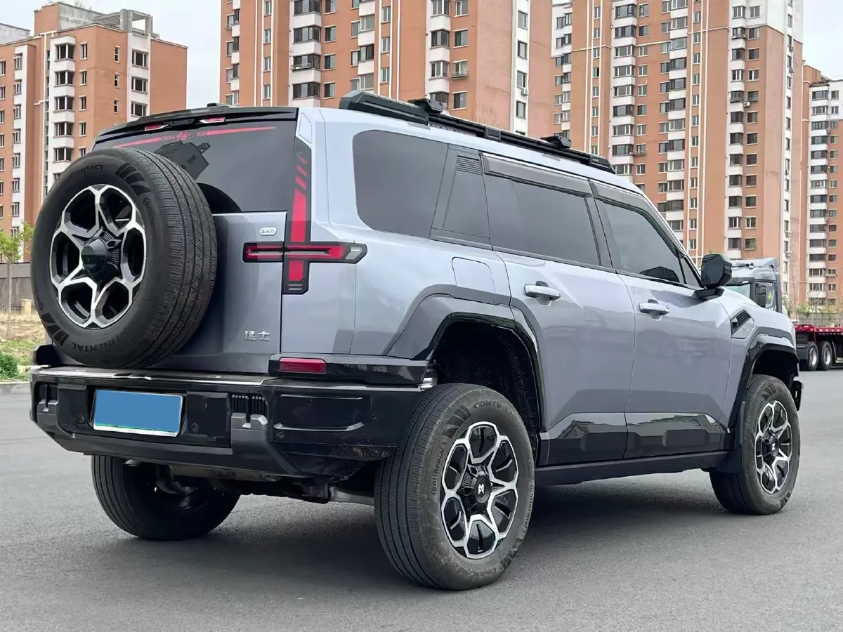 2025 M Hero WarriorM817 1.5T 197HP L4 PHEV,autocango,china used car exporter,china ev exporter,chinese used car exporter,chinese used ev exporter