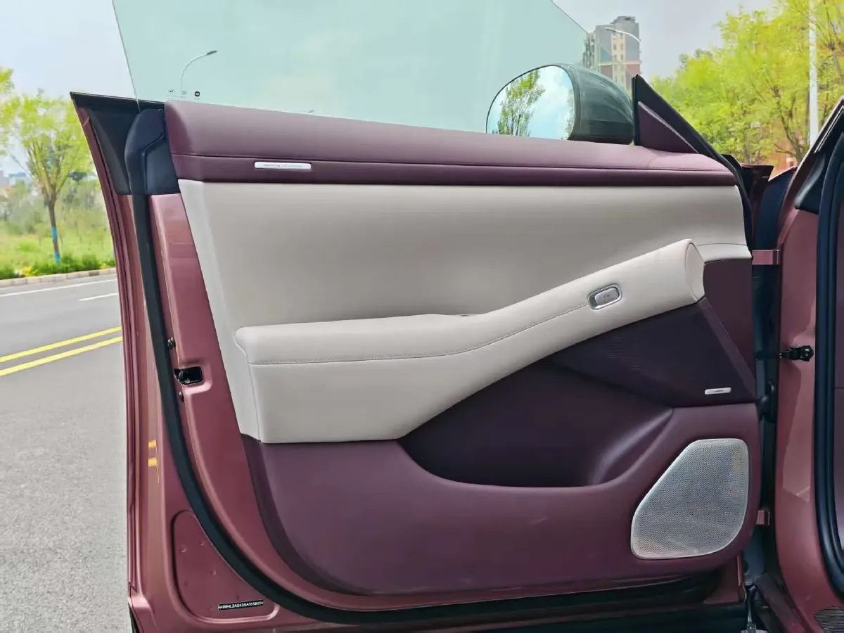 2025 MI YU7 BEV 101.7KWH,autocango,china used car exporter,china ev exporter,chinese used car exporter,chinese used ev exporter