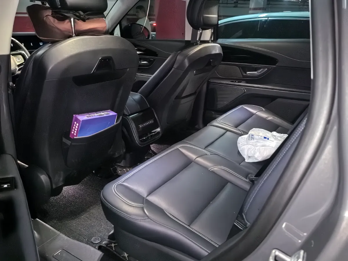 2023 Lincoln Nautilus 2.0T 261HP L4 8AT,autocango,china used car exporter,china ev exporter,chinese used car exporter,chinese used ev exporter