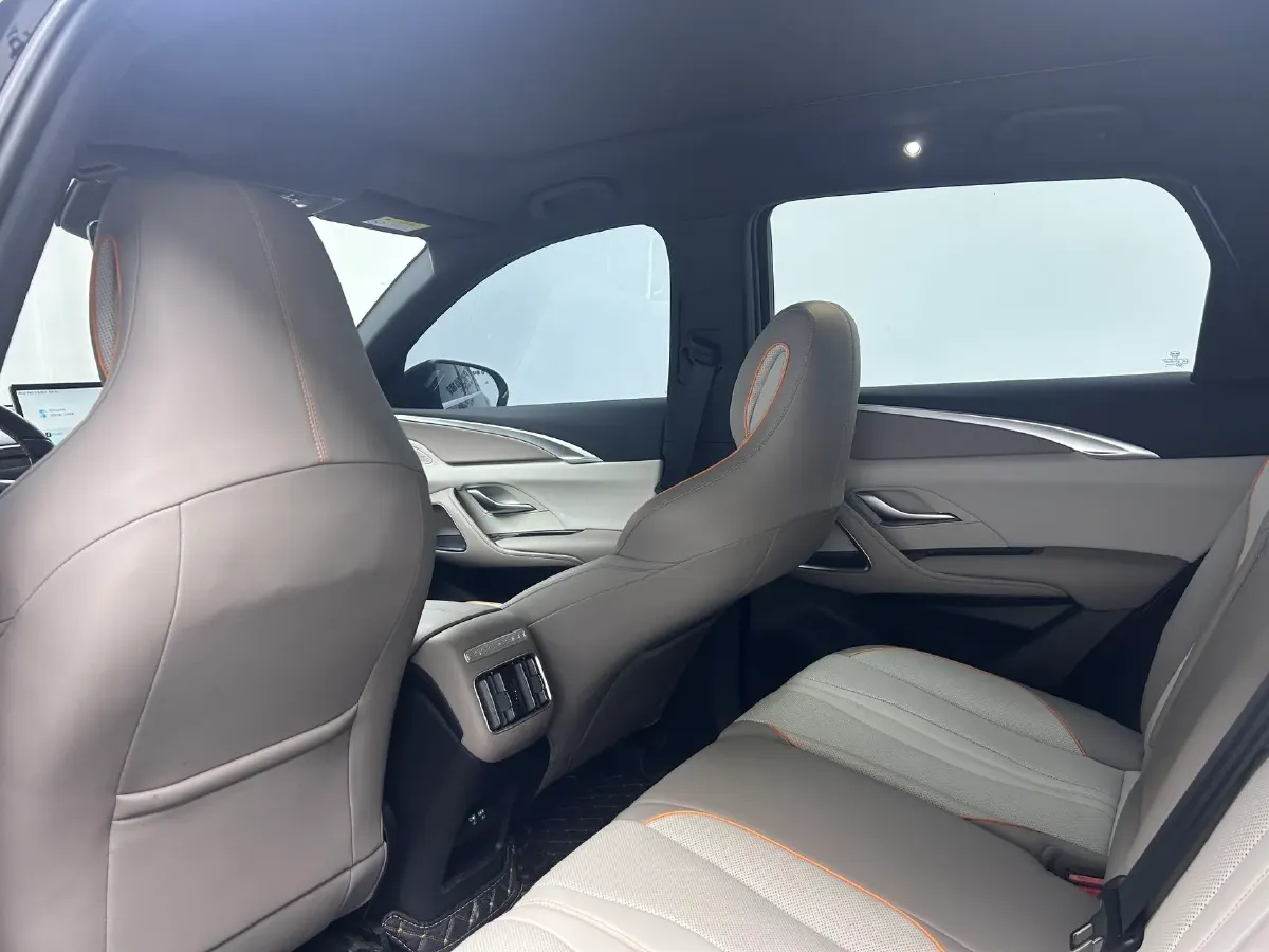 2024 BYD Song Pro 1.5L 110HP L4 E-CVT PHEV 18.3KWH,autocango,china used car exporter,china ev exporter,chinese used car exporter,chinese used ev exporter