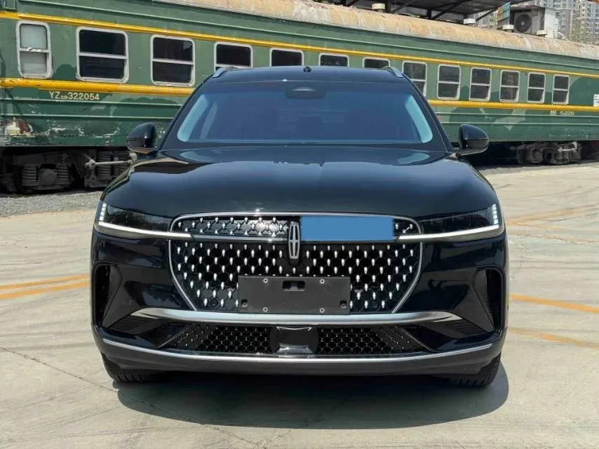 2023 Lincoln Nautilus 2.0T 261HP L4 8AT,autocango,china used car exporter,china ev exporter,chinese used car exporter,chinese used ev exporter