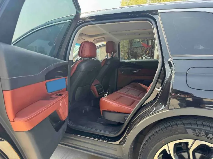 2023 Lincoln Nautilus 2.0T 261HP L4 8AT,autocango,china used car exporter,china ev exporter,chinese used car exporter,chinese used ev exporter